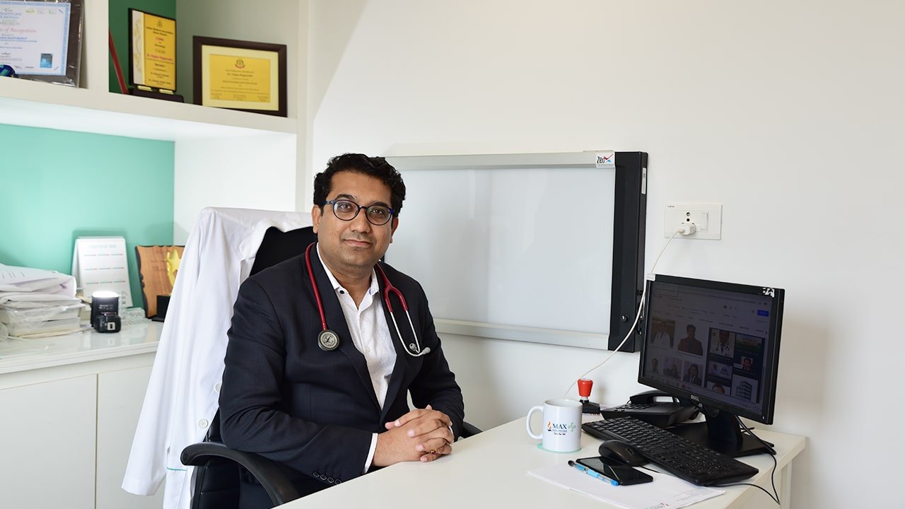 Dr. Sajjan Rajprohit|Best Cancer specialist in Delhi